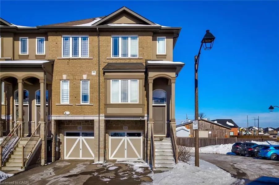82 Bloom Crescent, Hamilton, ON L0R 1P0