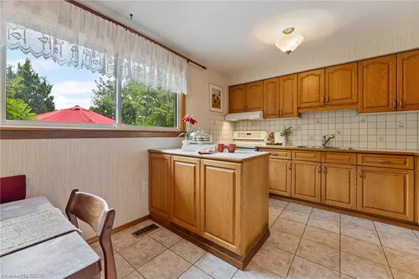 Hamilton, ON L8E 1M5,104 Berkindale Drive