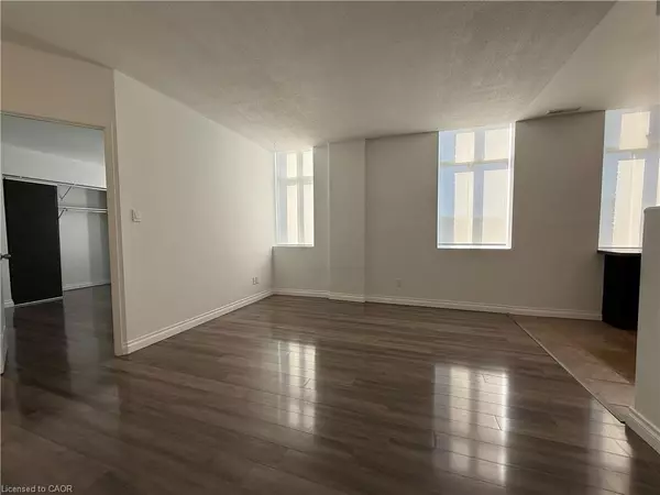 Hamilton, ON L8P 4W4,36 James Street S #1205