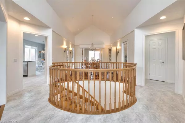 Baden, ON N3A 3P2,7 Maue Court #148