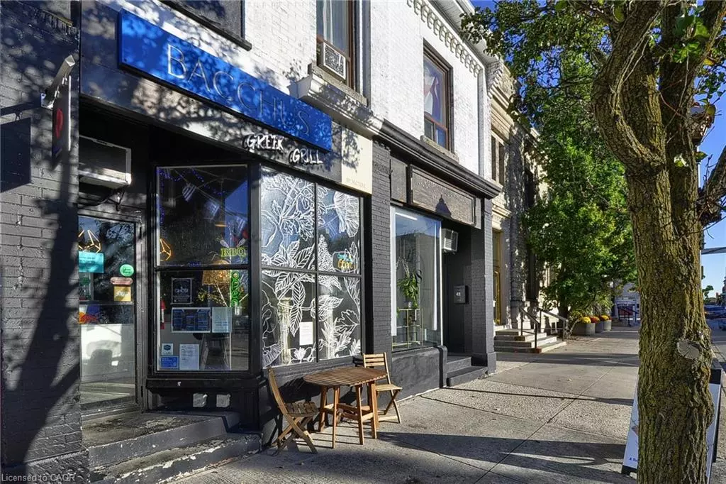 Cambridge, ON N1R 3B3,43 Water Street N