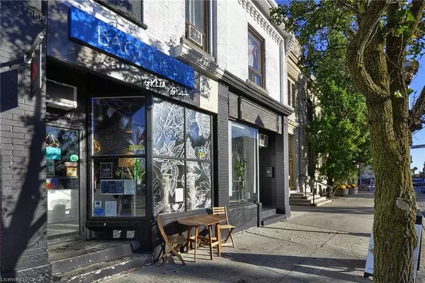 43 Water Street N, Cambridge, ON N1R 3B3
