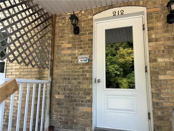 212 Queenston Road #2, Cambridge, ON N3H 3J2