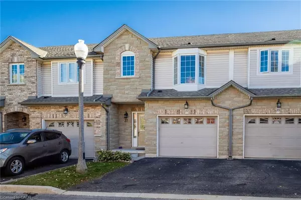 Ancaster, ON L9K 1R5,232 Stonehenge Drive #37
