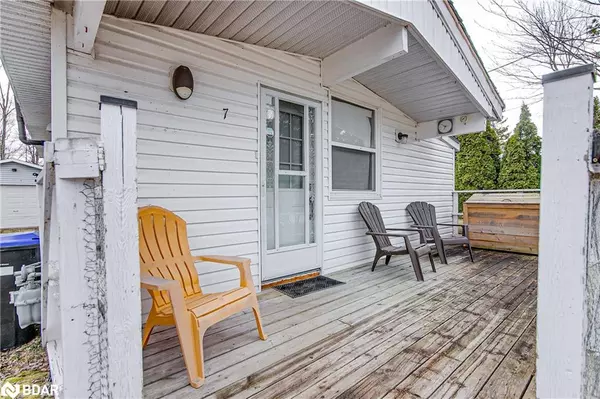Wasaga Beach, ON L9Z 1V9,7 60th Street S