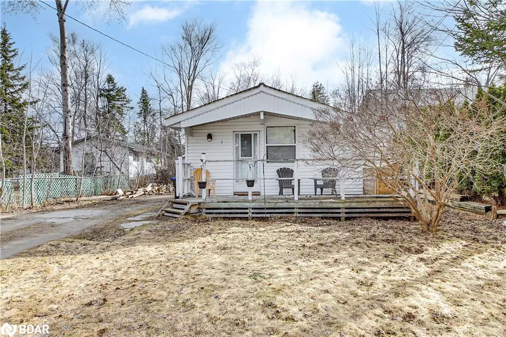 Wasaga Beach, ON L9Z 1V9,7 60th Street S