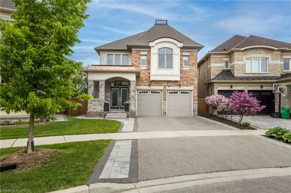 Brampton, ON L6Y 6E8,64 Elysian Fields Circle