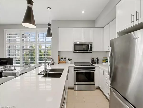 Mississauga, ON L5G 0B9,657 Cricklewood Drive #532