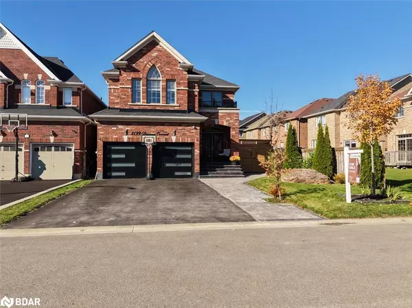 2199 Dawson Crescent Crescent, Innisfil, ON L9S 0G9