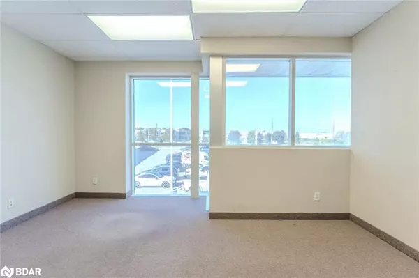 Barrie, ON L4N 8W8,102 Commerce Park Drive #10B