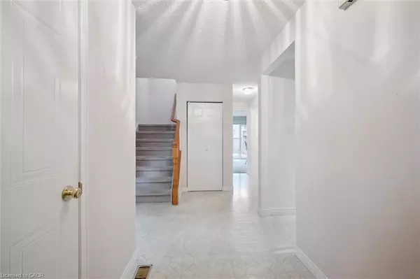 Kitchener, ON N2N 3B6,66 Benesfort Drive