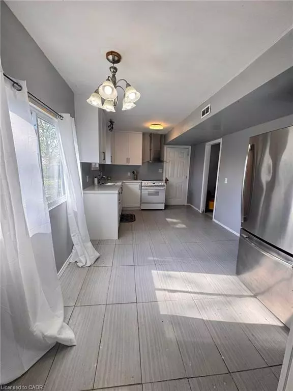 Fort Erie, ON L2A 4T7,495 Grandview Road