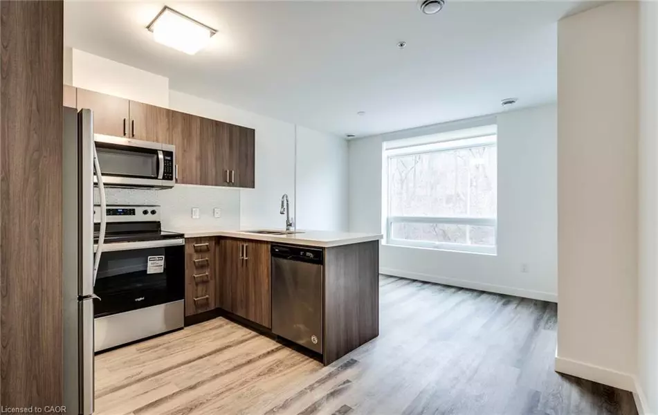 479 Charlton Avenue E #102, Hamilton, ON L8N 1Z4