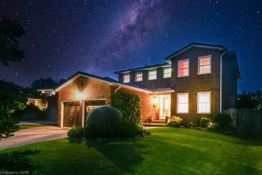 2289 Beejay Court, Mississauga, ON L5M 2N6