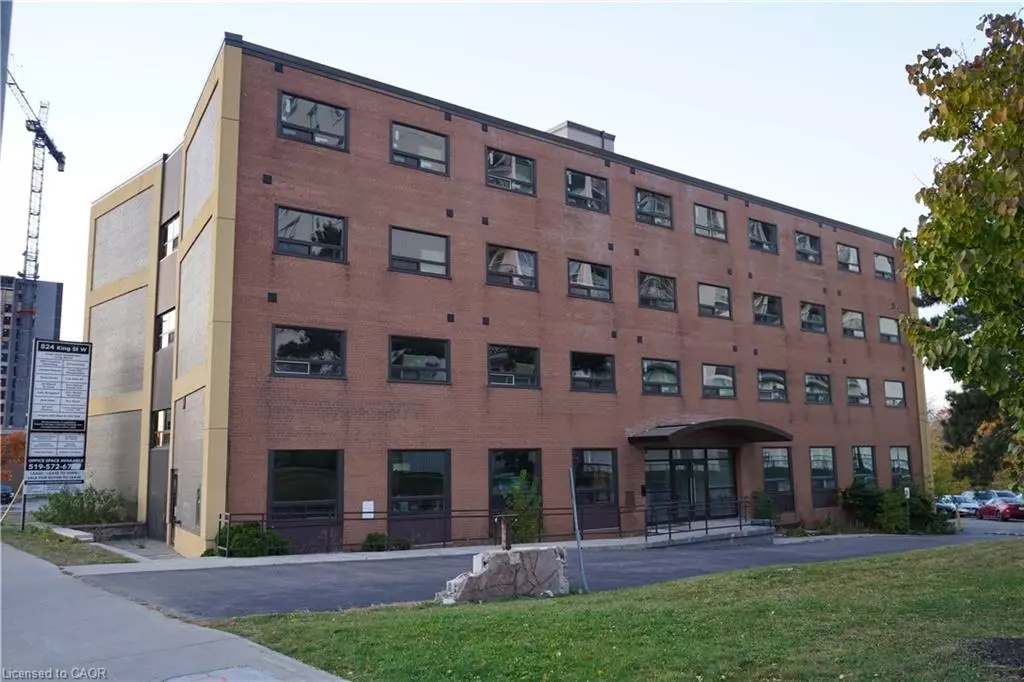 Kitchener, ON N2G 1G1,824 King Street W