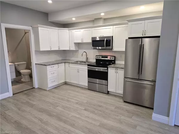 140 Murray Street #3, Brantford, ON N3S 3N5