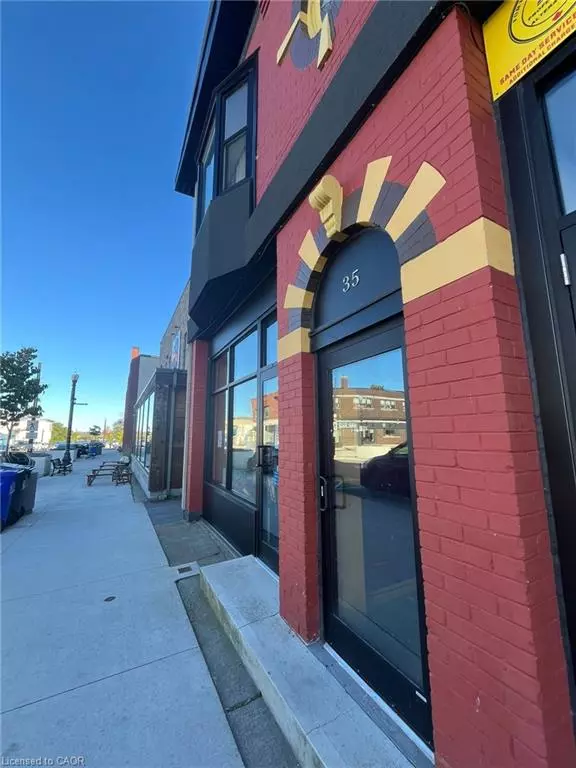 35 Jarvis Street #202, Fort Erie, ON L2A 2S3