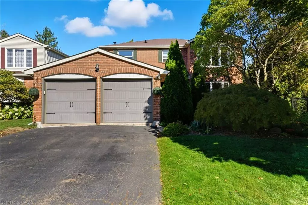 Burlington, ON L7M 2Y2,2163 Winding Way