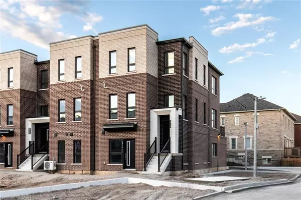 Waterdown, ON L0R 2H7,70 Kenesky Drive #39