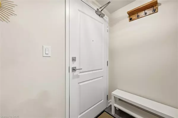 Hamilton, ON L8B 2A6,470 Dundas Street E #613