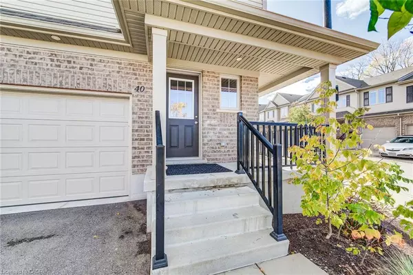 Kitchener, ON N2P 0H8,50 Pinnacle Drive #40