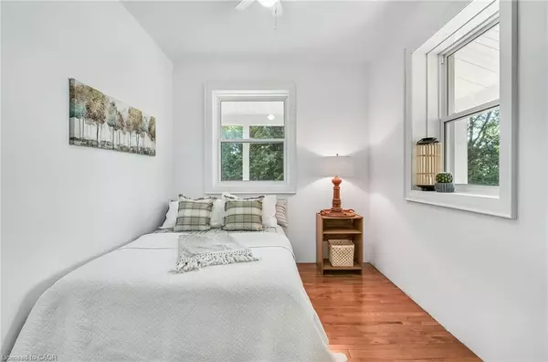 Dundas, ON L9H 5E2,483 Harvest Road