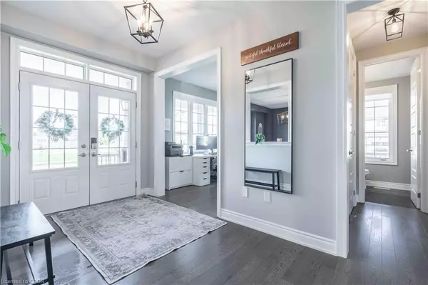 Binbrook, ON L0R 1C0,253 Kinsman Drive