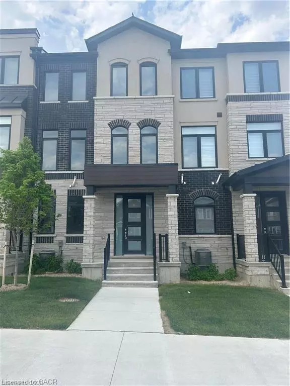 Cambridge, ON N3E 0E4,314 Equestrian Way #31