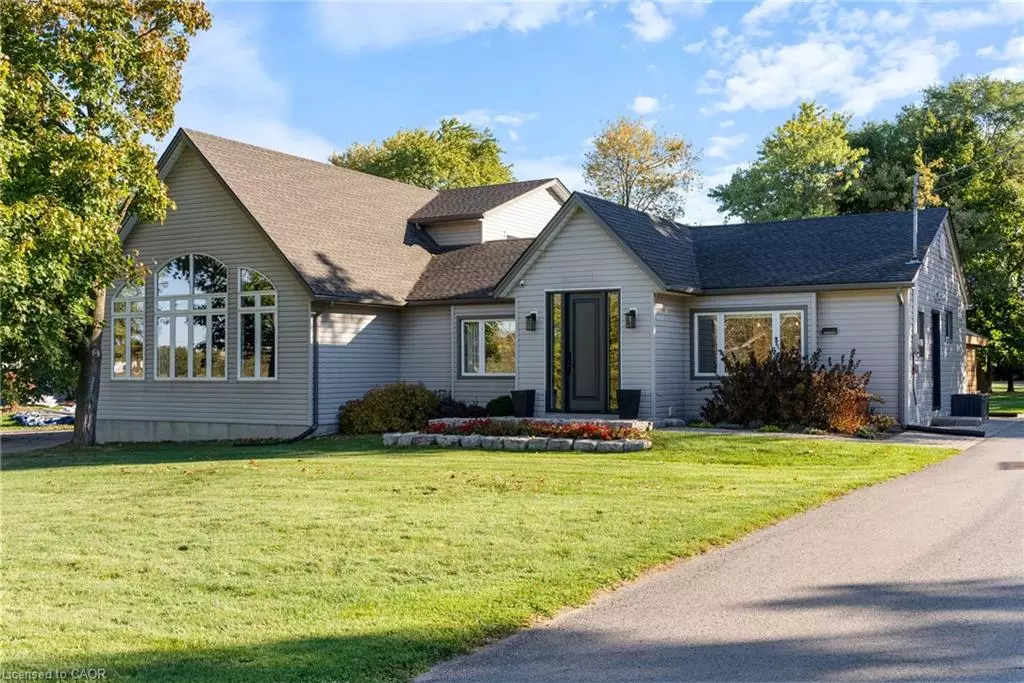 Hamilton, ON L9H 5E2,374 Sydenham Road