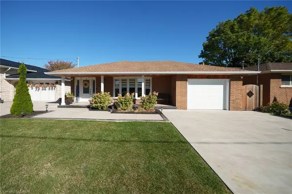 662 Mohawk Road W, Hamilton, ON L9C 1X8