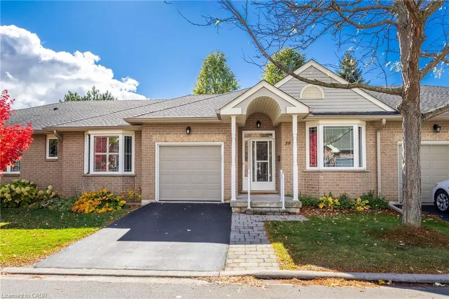 39 Bocce Drive, Mount Hope, ON L0R 1W0