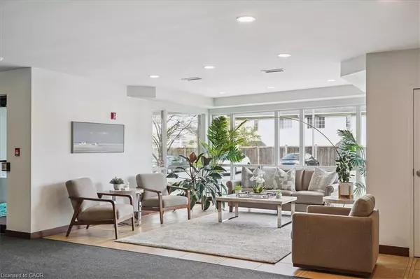 Burlington, ON L7L 0B8,5070 Fairview Street #102