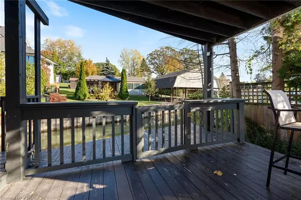 Port Dover, ON N0A 1N7,52 River Drive