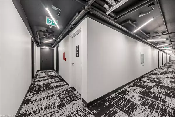 Hamilton, ON L8R 3J2,1 Jarvis Street #511