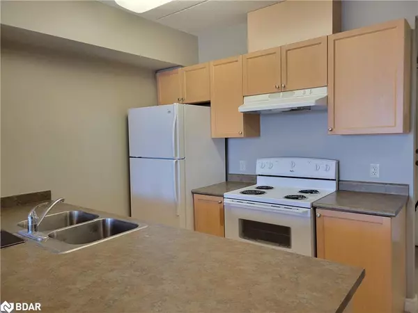 Orillia, ON L3V 0C6,85 Barrie Road #411