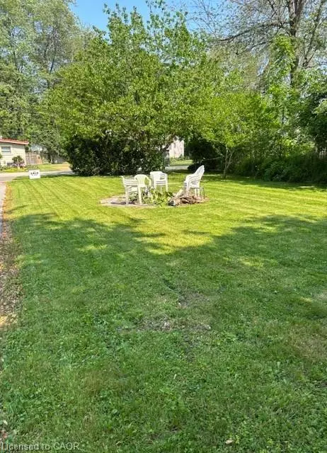 Fort Erie, ON L0S 1B0,389 Westwood Avenue