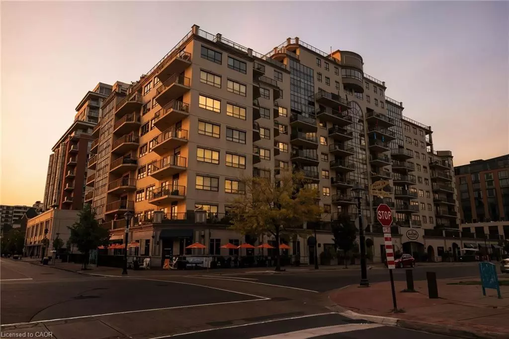 Burlington, ON L7R 0A4,399 Elizabeth Street #512