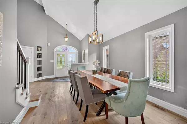 Ancaster, ON L9K 1L9,27 Surrey Drive