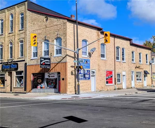 110 Main Street N, Mount Forest, ON N0G 2L0