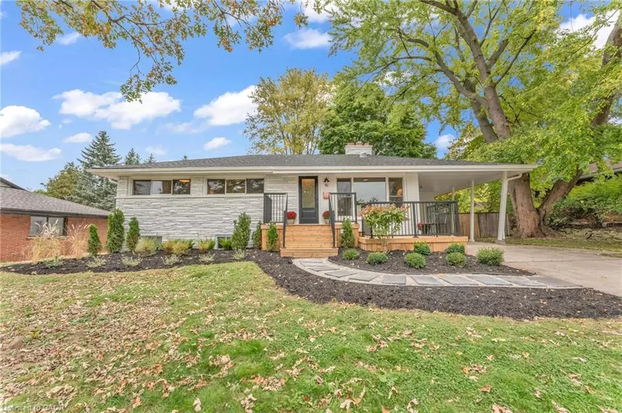 95 Seneca Drive, Ancaster, ON L9G 3B7