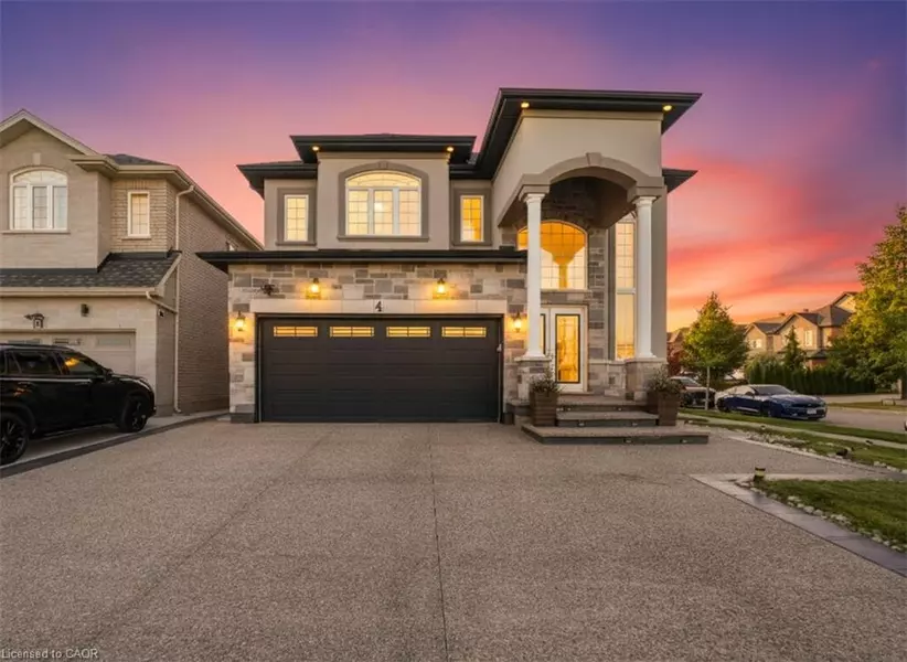 4 St Anthony Place, Hamilton, ON L9C 0E4