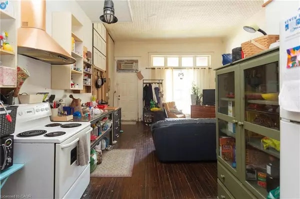 Cayuga, ON N0A 1E0,16 King Street