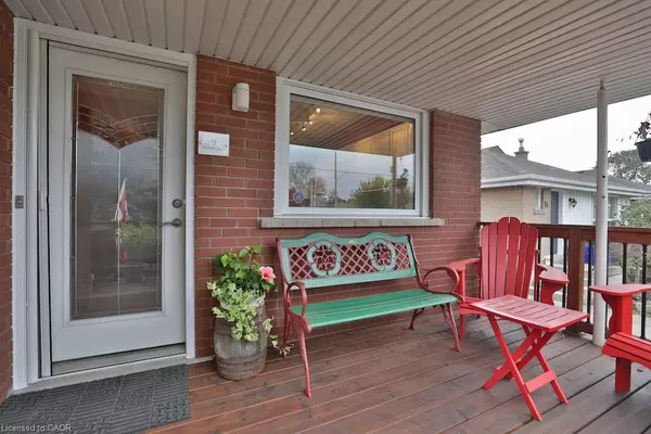 Hamilton, ON L8V 1Y1,9 Cheryl Avenue