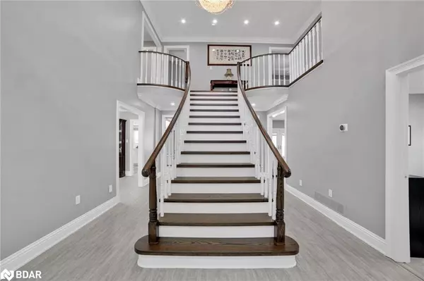 Oakville, ON L6H 4J4,339 Parklane Road