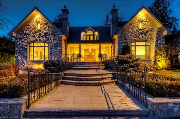 Oakville, ON L6J 4G9,138 Dianne Avenue