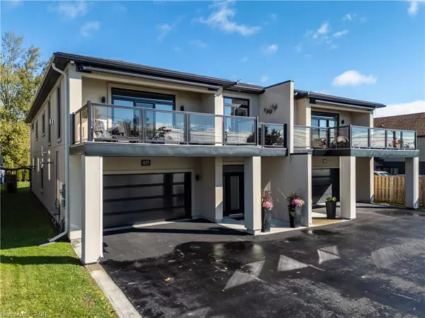 215 Main Street W, Dunnville, ON N1A 1W2