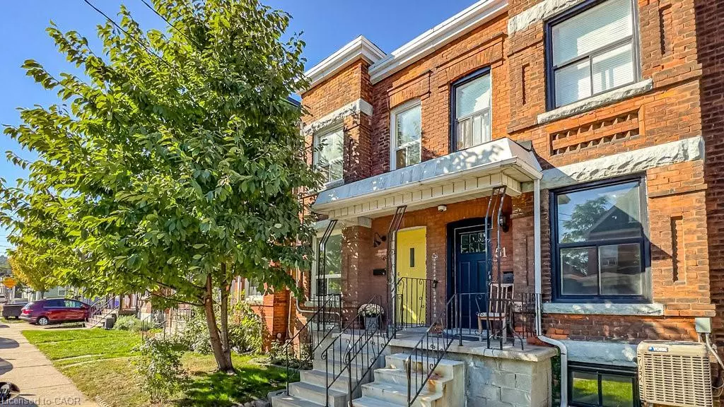 49 Madison Avenue, Hamilton, ON L8L 5Y5