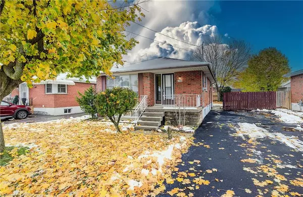 Hamilton, ON L8T 3L4,170 Fernwood Crescent