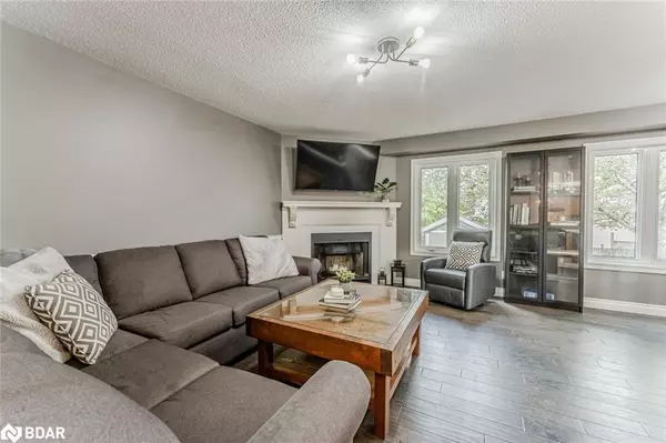 Barrie, ON L4N 7A3,41 Penton Drive