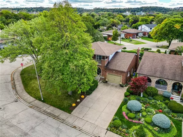 Stoney Creek, ON L8G 2N1,57 Neil Avenue